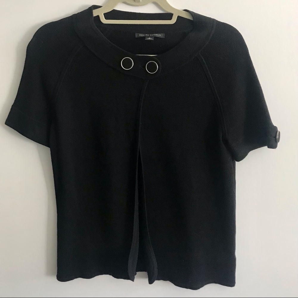Banana Republic black short sleeve sweater so cute